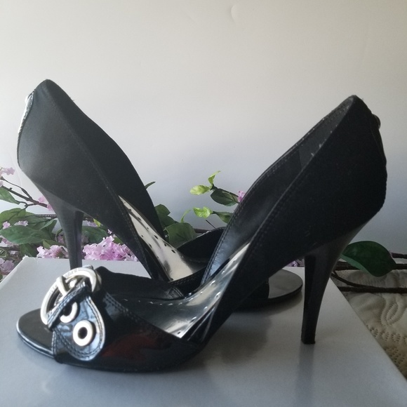 Shoes - Picture 3 of 6